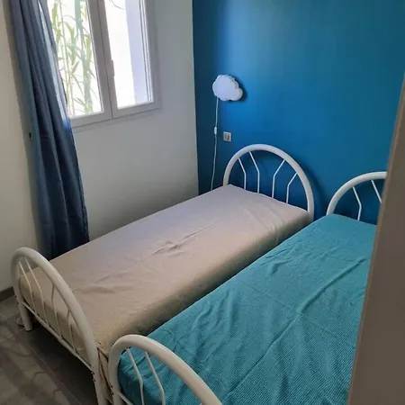 Appartamento De 3 Avec Piscine Privee Jardin Clos Et Wifi A *