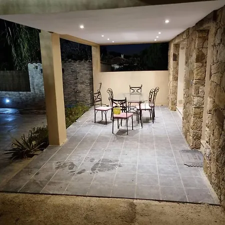De 3 Avec Piscine Privee Jardin Clos Et Wifi A Appartamento Calvi (Corsica)