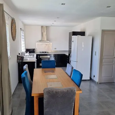 Apartmán De 3 Avec Piscine Privee Jardin Clos Et Wifi A