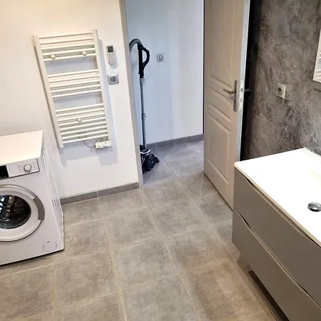 De 3 Avec Piscine Privee Jardin Clos Et Wifi A Apartmán *